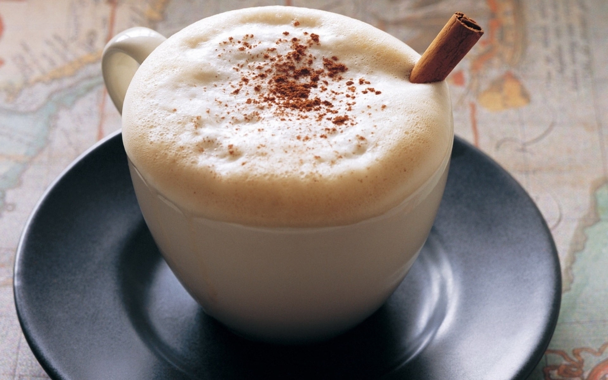 Как приготовить пенку для кофе из молока в домашних условиях: рецепты и советы